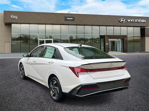 2025 Hyundai ELANTRA Sport