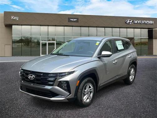 2025 Hyundai TUCSON SE