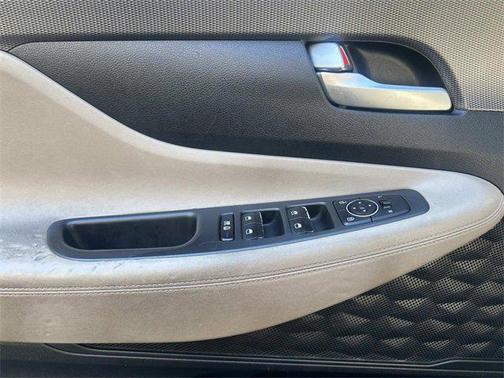 2019 Hyundai SANTA FE SE 2.4