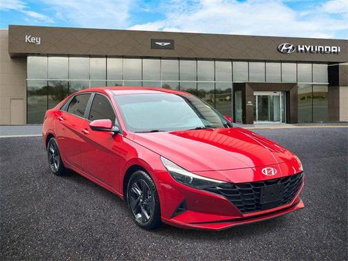 2022 Hyundai ELANTRA SEL
