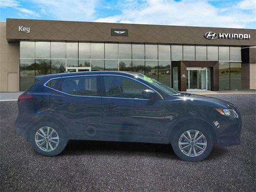 2019 Nissan Rogue Sport S