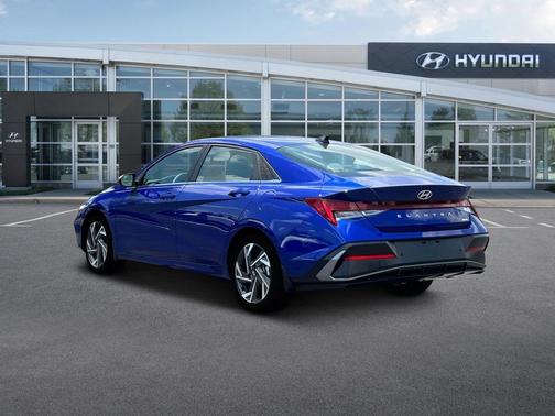 2024 Hyundai ELANTRA HEV Limited