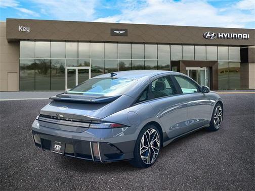 2025 Hyundai IONIQ 6 SEL