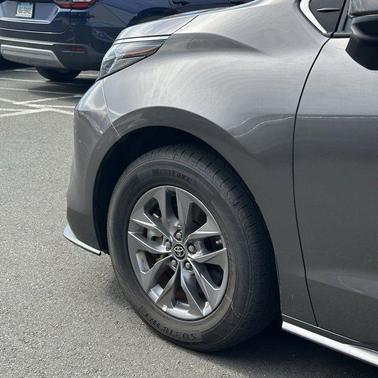 2023 Toyota Sienna XLE 8 Passenger