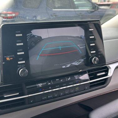 2023 Toyota Sienna XLE 8 Passenger