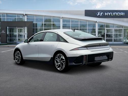2025 Hyundai IONIQ 6 Limited
