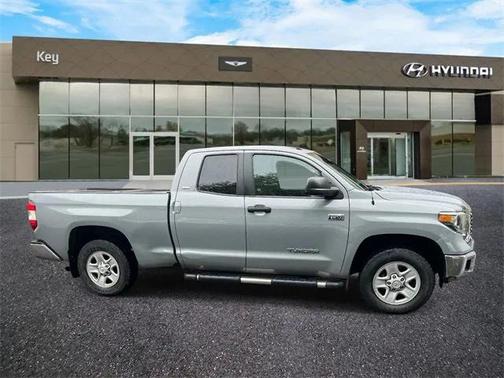 2018 Toyota Tundra SR5