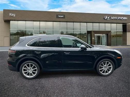 2022 Porsche Cayenne Platinum Edition