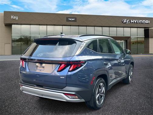 2025 Hyundai TUCSON SEL