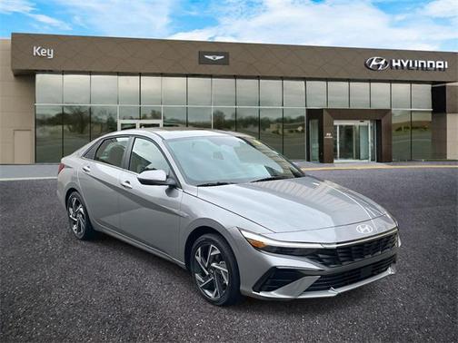 2025 Hyundai ELANTRA Limited