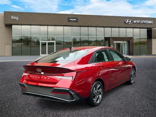 2025 Hyundai ELANTRA Sport