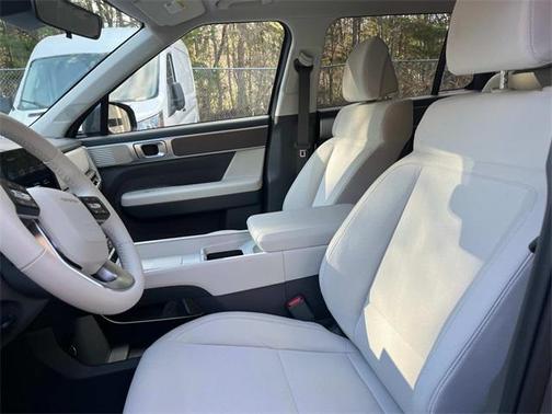 2025 Hyundai SANTA FE SE