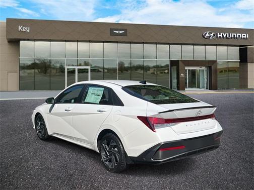2025 Hyundai ELANTRA Sport