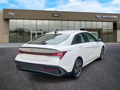2025 Hyundai ELANTRA Sport