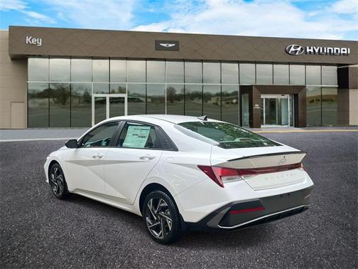 2025 Hyundai ELANTRA Sport