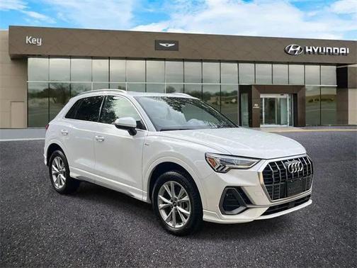 2023 Audi Q3 Premium 45 TFSI S line quattro Tiptronic