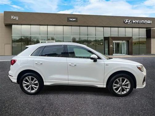 2023 Audi Q3 Premium 45 TFSI S line quattro Tiptronic