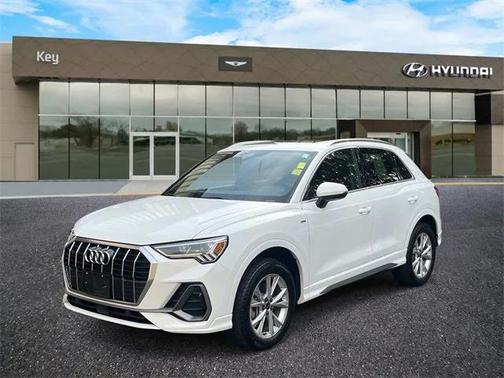 2023 Audi Q3 Premium 45 TFSI S line quattro Tiptronic