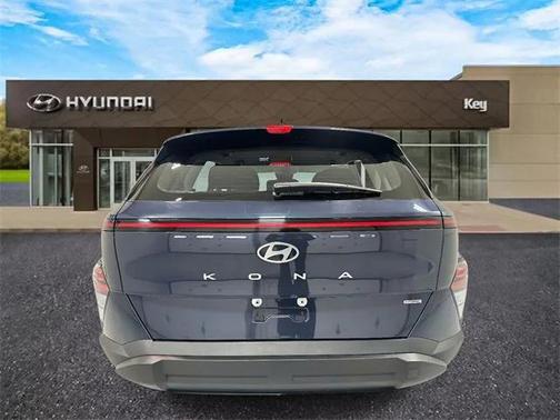 2024 Hyundai KONA SE