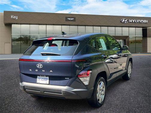 2024 Hyundai KONA SE