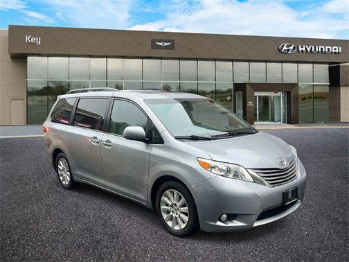 2015 Toyota Sienna XLE Premium