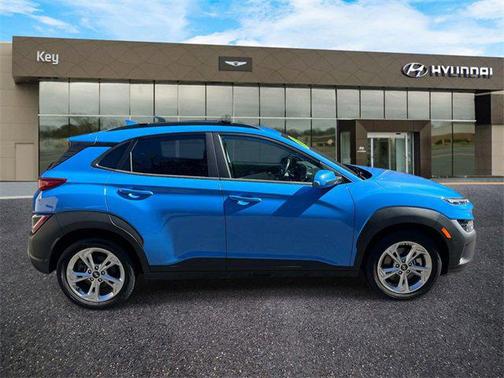 2022 Hyundai KONA SEL