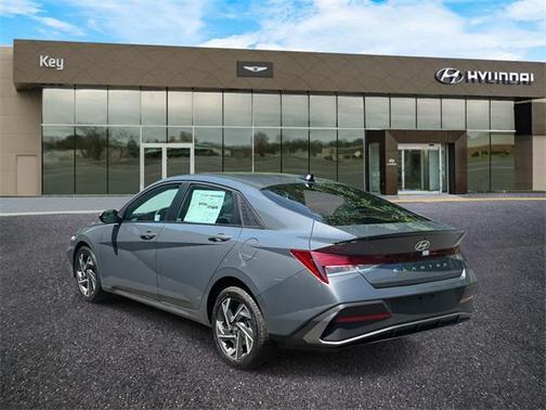 2025 Hyundai ELANTRA Sport