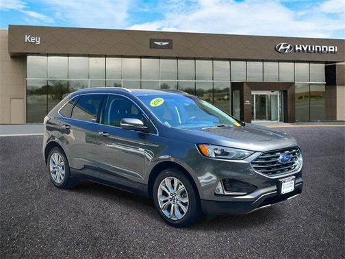 2020 Ford Edge Titanium