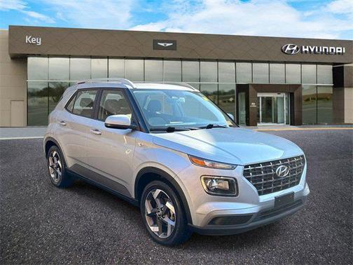 2023 Hyundai VENUE SEL