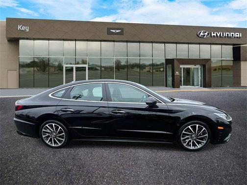 2022 Hyundai SONATA Limited