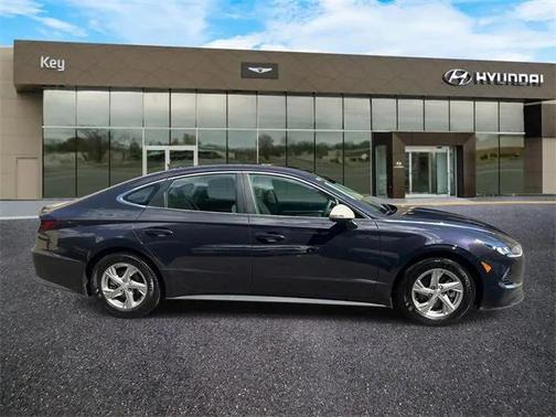 2023 Hyundai SONATA SE