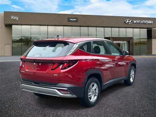 2025 Hyundai TUCSON SE