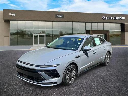 2025 Hyundai SONATA Hybrid SE