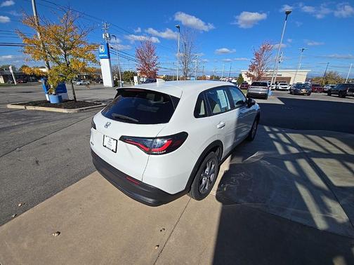 2023 Honda HR-V LX