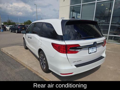 Platinum White Pearl 2024 Honda Odyssey EX-L