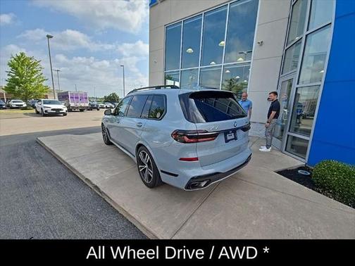 2024 BMW X7 xDrive40i