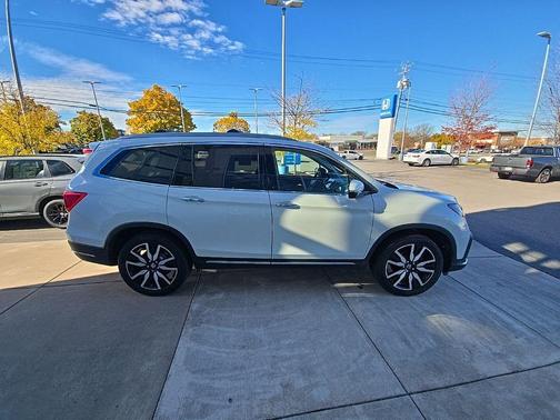 2022 Honda Pilot AWD Elite