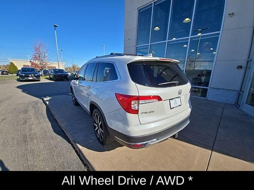 2022 Honda Pilot AWD Elite
