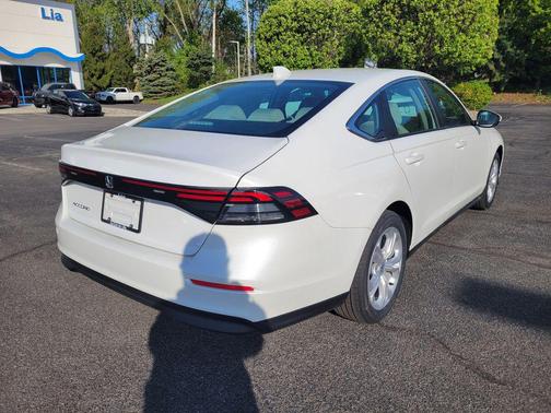 Wh 2026 Honda Accord LX 1.5T