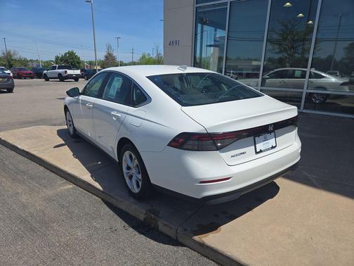 Platinum White Pearl 2023 Honda Accord LX 1.5T