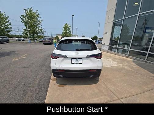 2025 Honda HR-V LX