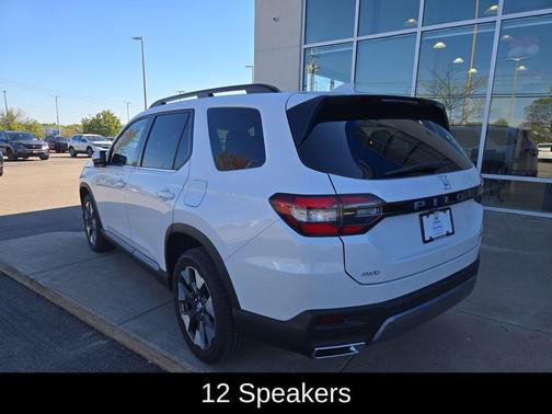Platinum White Pearl 2026 Honda Pilot Touring 8-Passenger