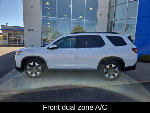 Platinum White Pearl 2026 Honda Pilot Touring 8-Passenger