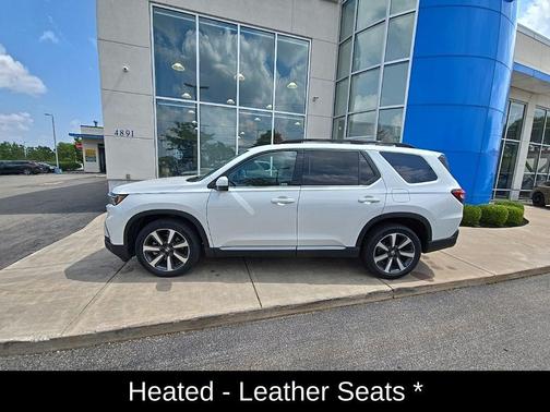 2023 Honda Pilot Touring 8-Passenger