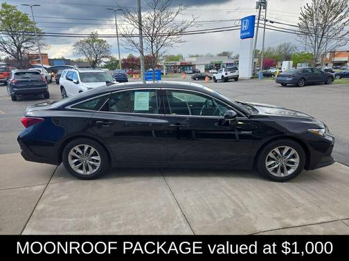 Midnight Black Metallic 2020 Toyota Avalon Hybrid XLE Plus