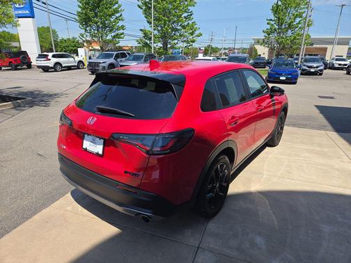 Milano Red 2024 Honda HR-V Sport