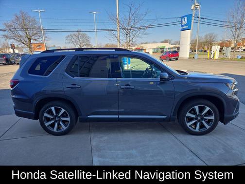 Modern Steel Metallic 2025 Honda Pilot Touring 8-Passenger