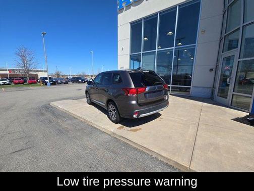 2017 Mitsubishi Outlander SE