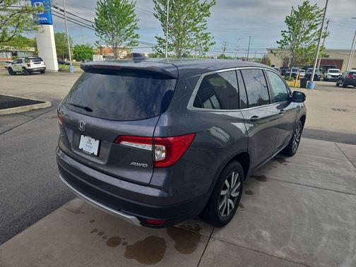 Modern Steel Metallic 2020 Honda Pilot EX-L