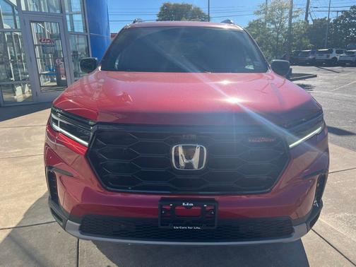2025 Honda Pilot TrailSport